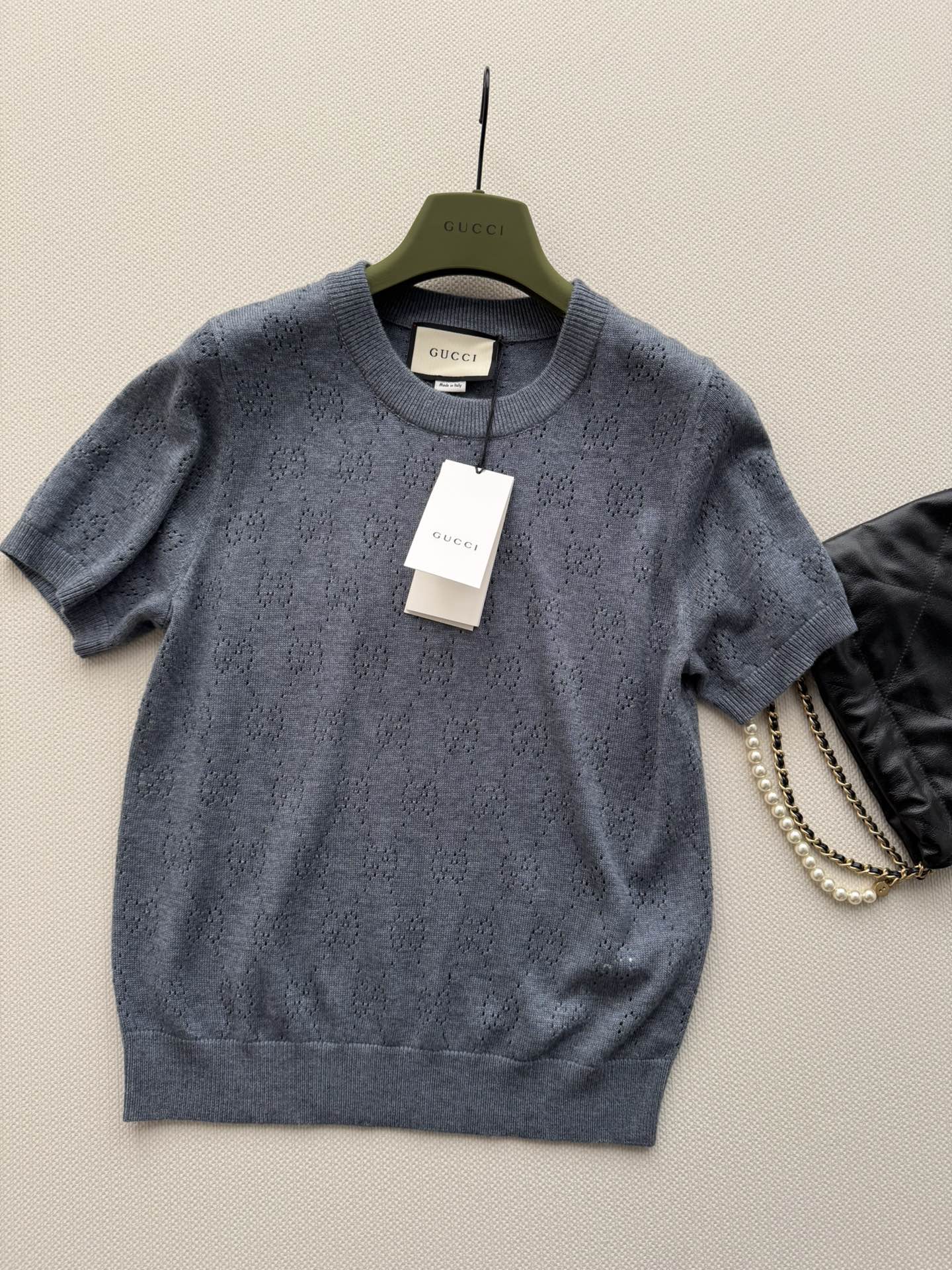 Women's short sleeves